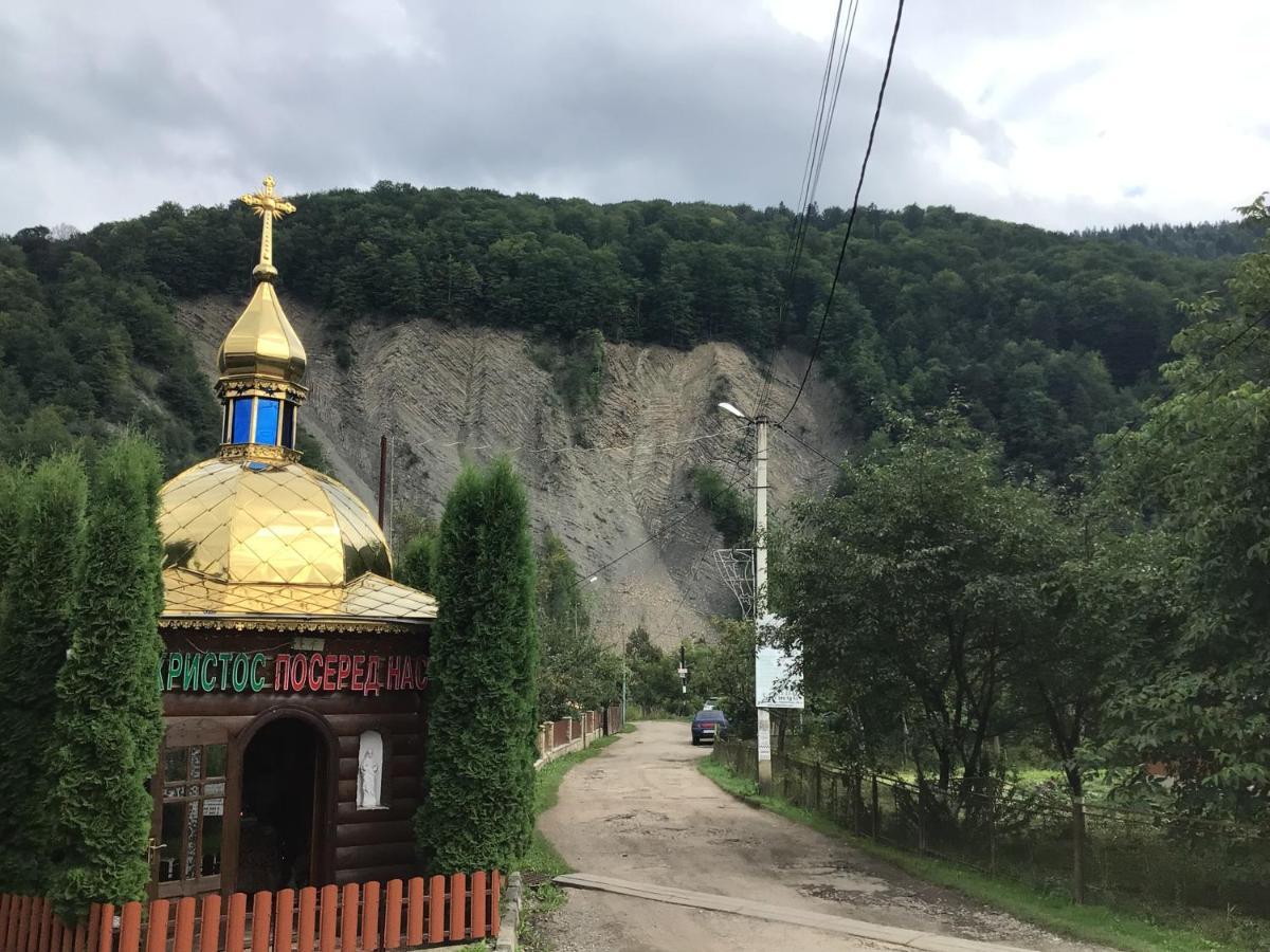 Рукавичка Yaremche Exterior photo